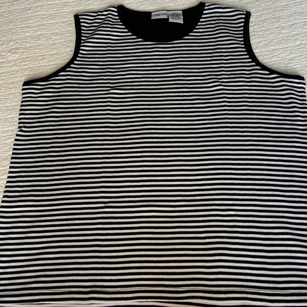 CABIN CREEK COTTON KNIT SLEEVELESS SHELL TOP IN NAVY & WHITE / 2X